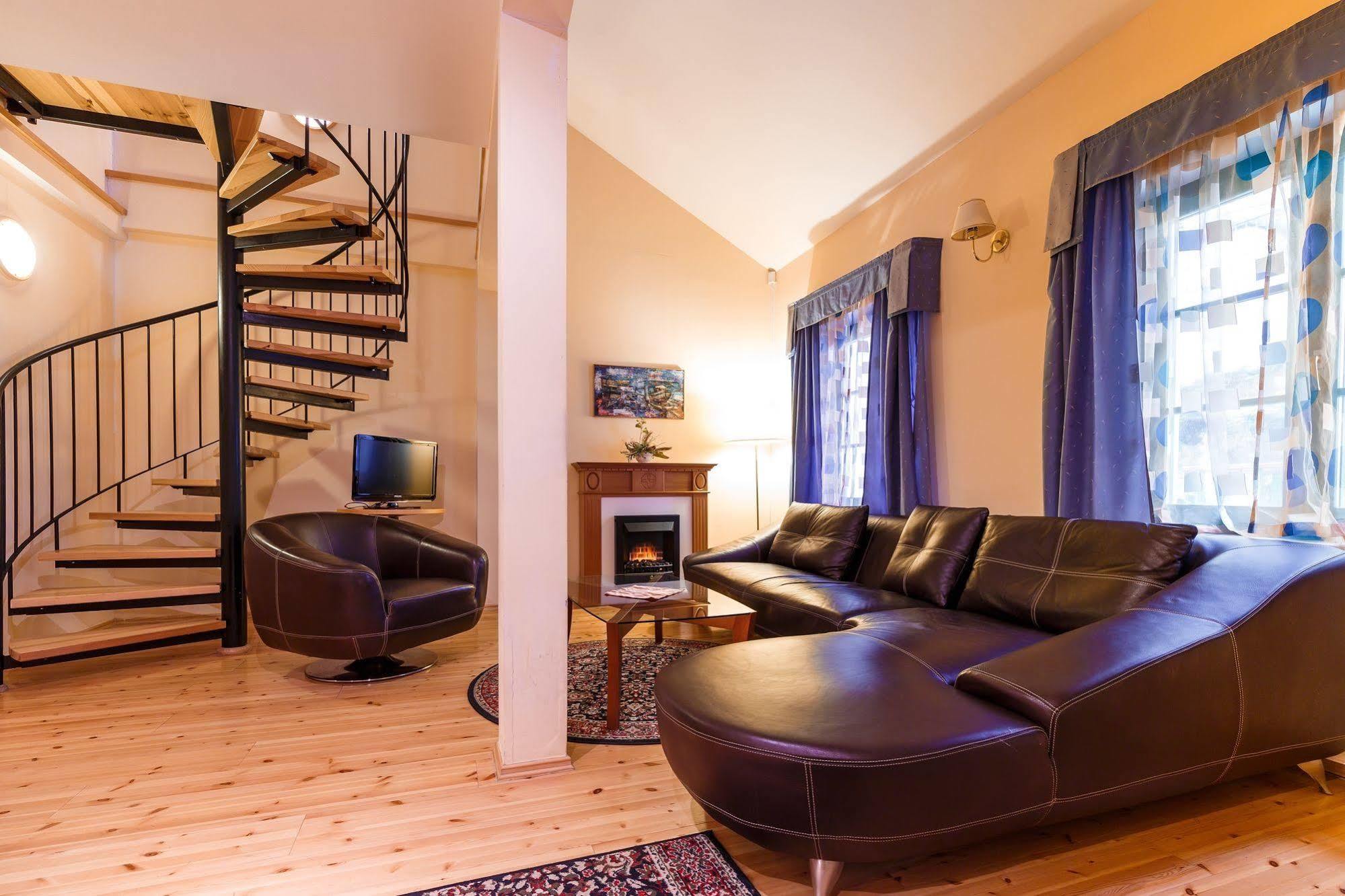 Hotel Maltezsky Kriz Карлови Вари Екстериор снимка
