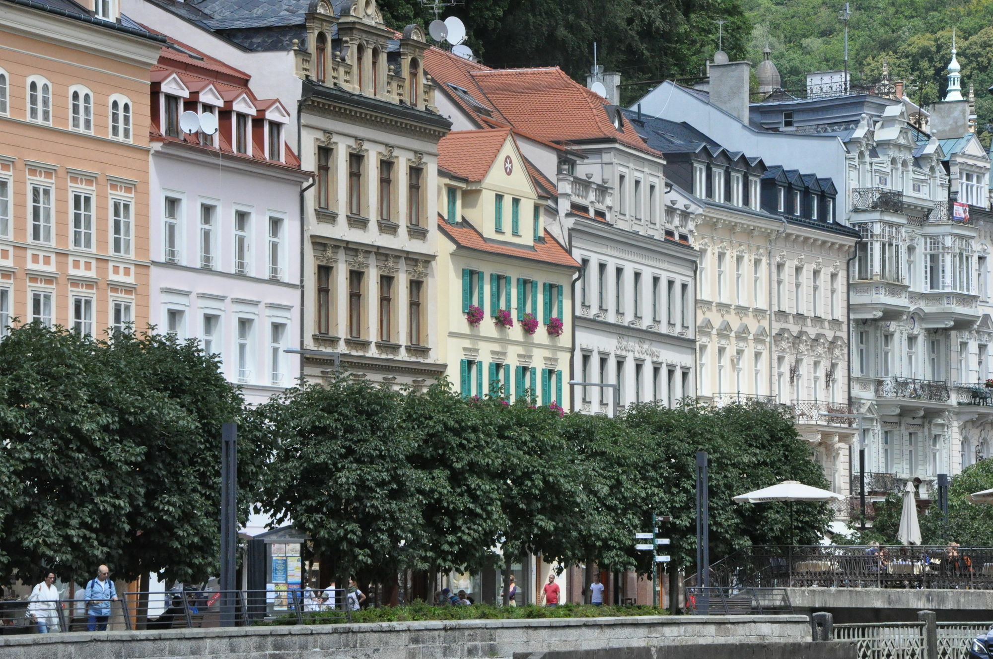 Hotel Maltezsky Kriz Карлови Вари Екстериор снимка