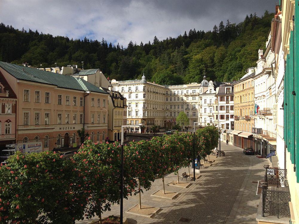 Hotel Maltezsky Kriz Карлови Вари Екстериор снимка